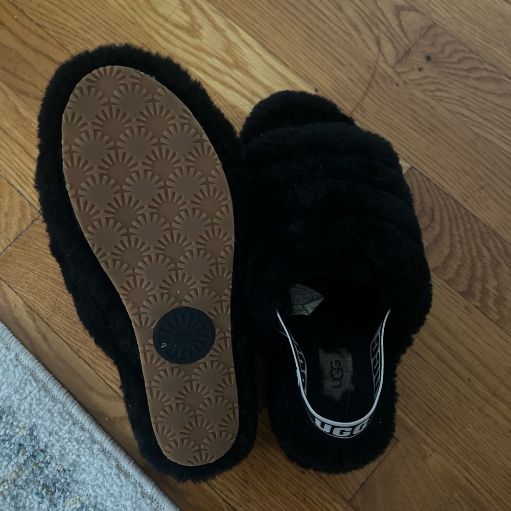 UGG Women's Black Cozy Slippers